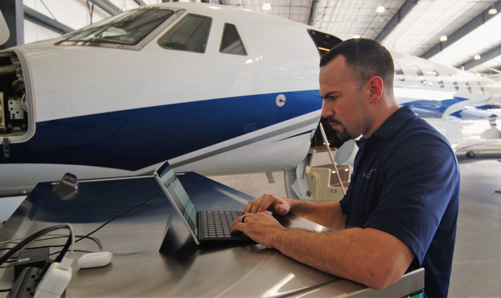 Desert Jet Aircraft Maintenance | FAA 145 Repair Station and AOG Desert Jet|Landing